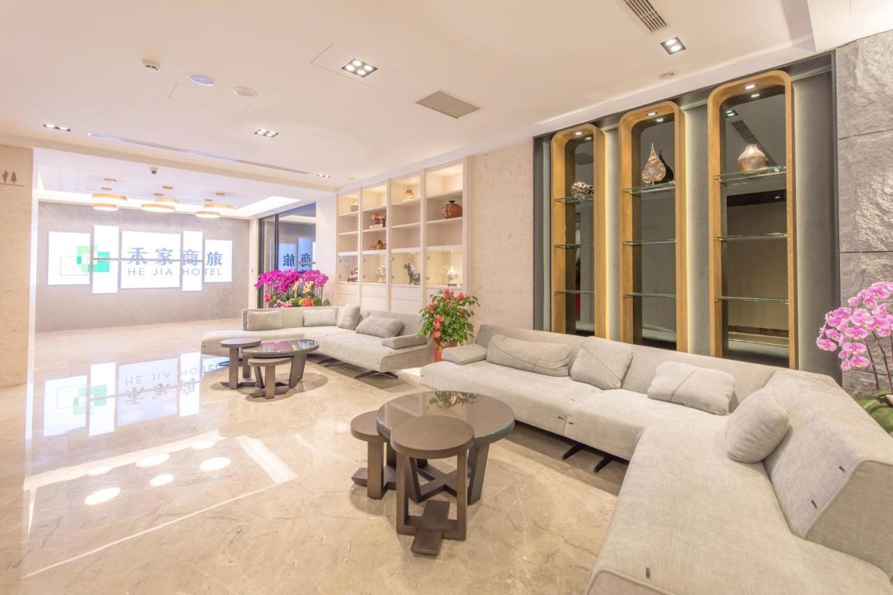 He-Jia Hotel Miaoli Exterior photo