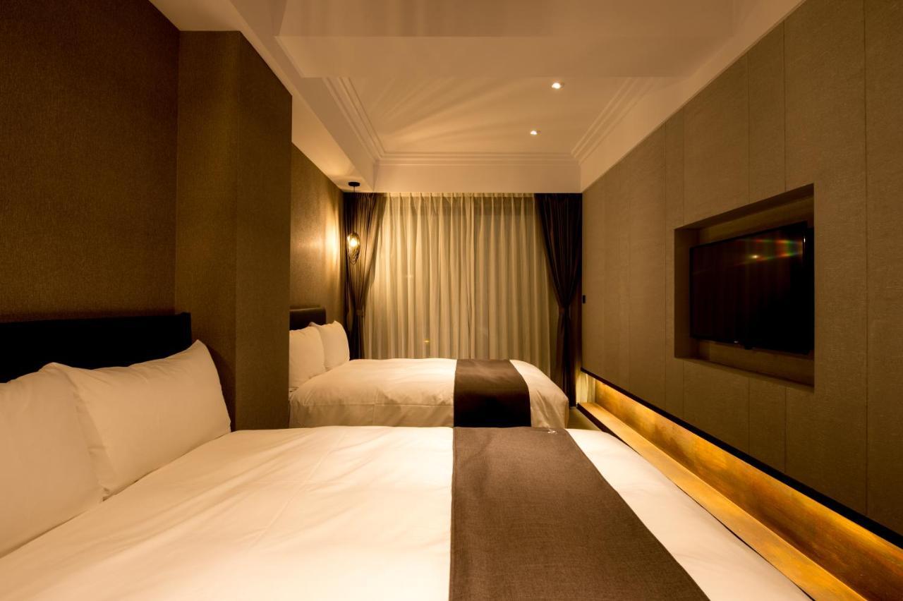 He-Jia Hotel Miaoli Exterior photo