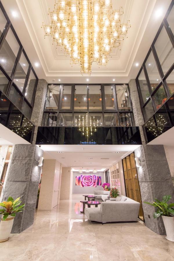 He-Jia Hotel Miaoli Exterior photo