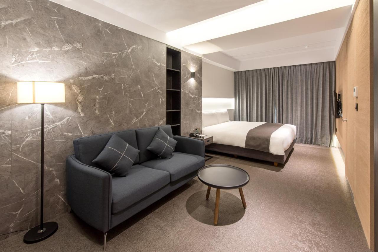 He-Jia Hotel Miaoli Exterior photo