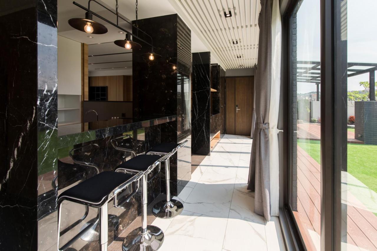 He-Jia Hotel Miaoli Exterior photo